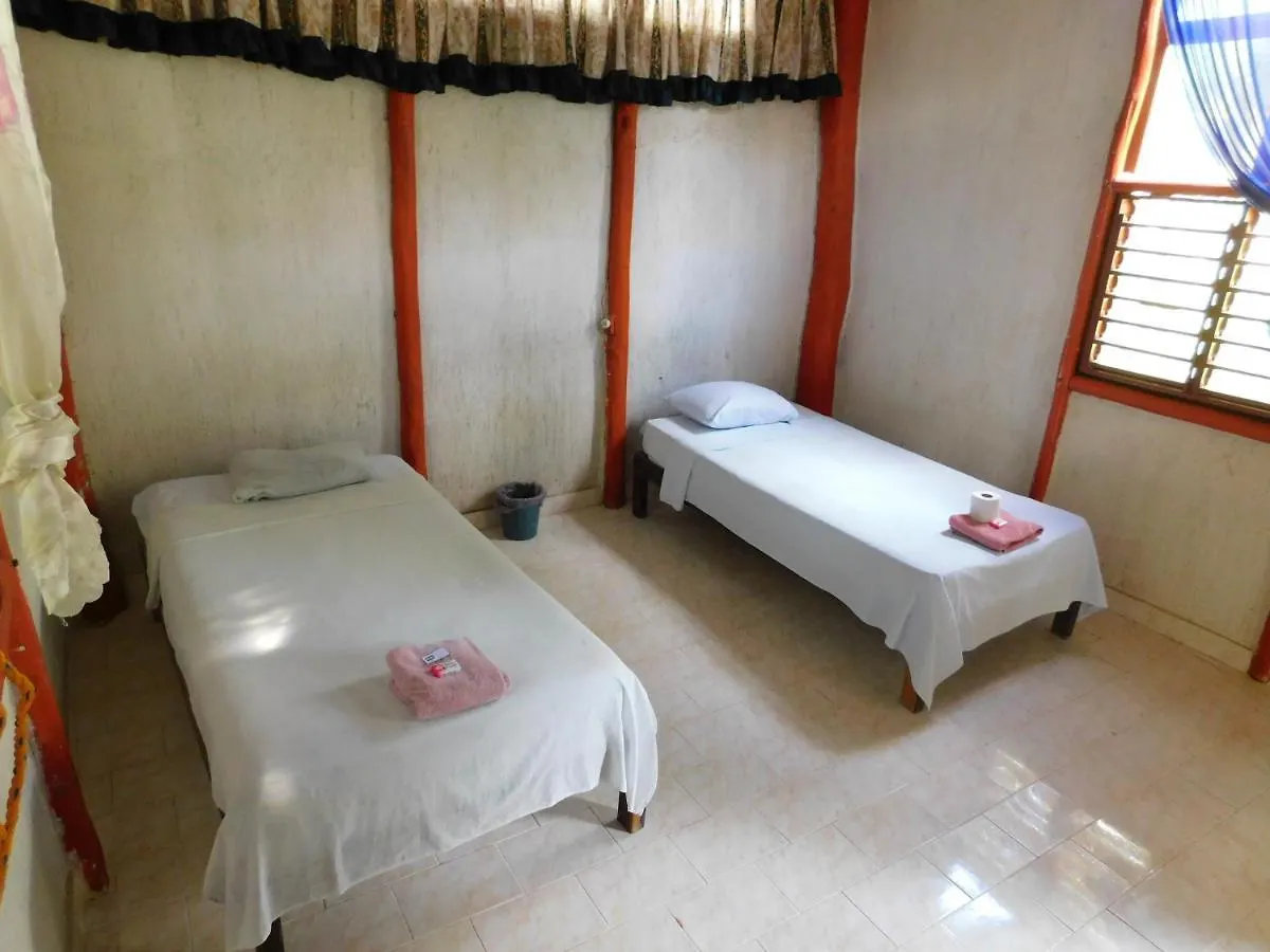 Centro Social Ecoturistico La Alberca Hotel Jose Maria Morelos