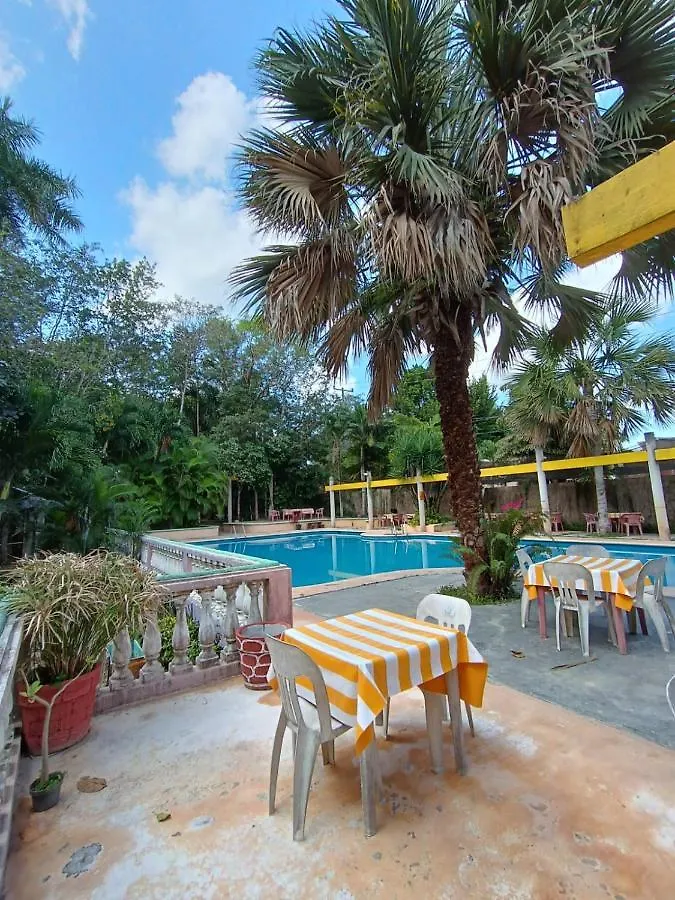 Centro Social Ecoturistico La Alberca Hotel Jose Maria Morelos